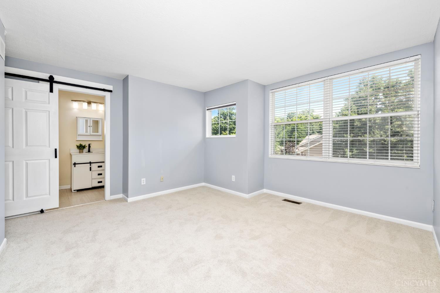 5927 Castlewood Crossing, Miami Twp, OH, 45150 — photo 11