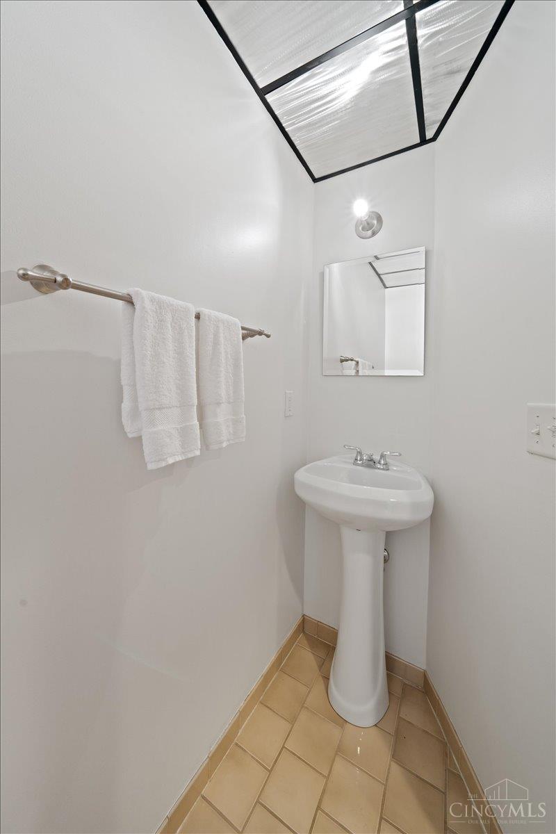 1122 Race Street #201A, Cincinnati, OH, 45202 — photo 9