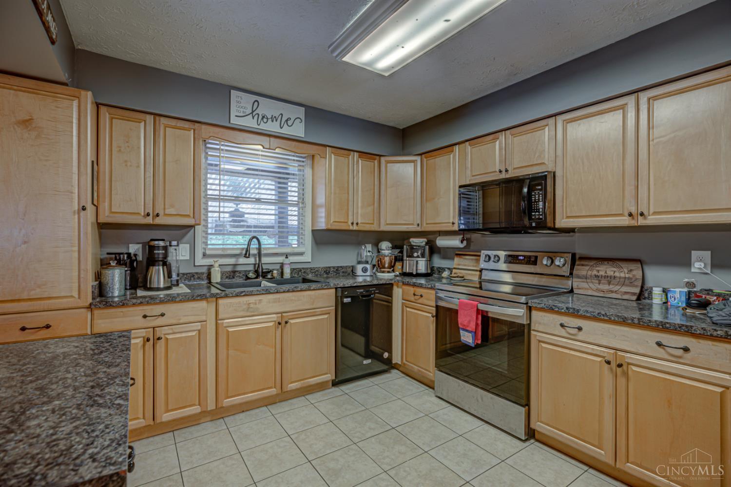 8530 Kingston Drive, Franklin Twp, OH, 45005 — photo 9