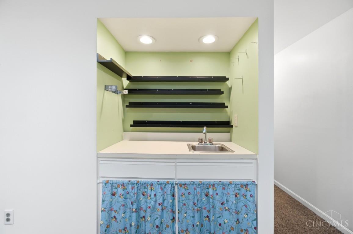 9132 Dominion Circle, Cincinnati, OH, 45249 — photo 46