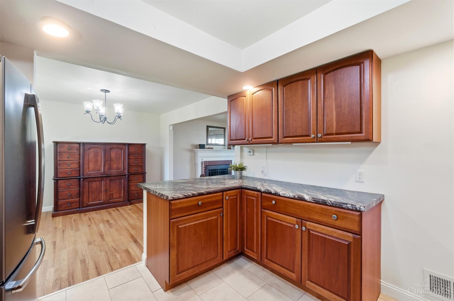 9062 Fontainebleau Terrace, Cincinnati, OH, 45231 — photo 15