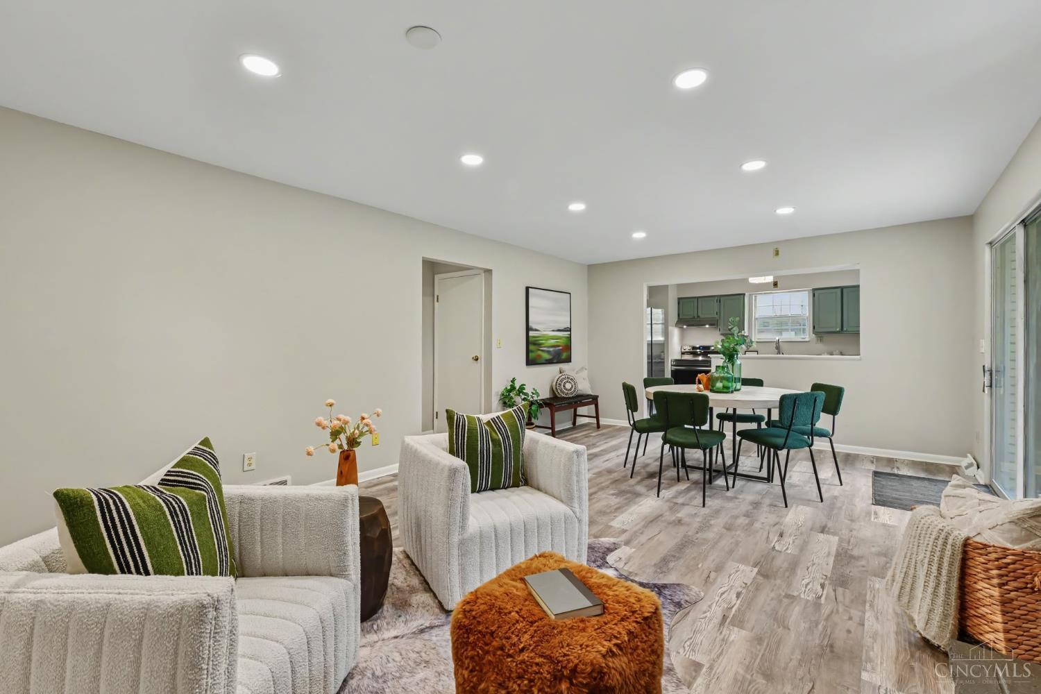 465 Debonhill Court, Cincinnati, OH, 45238 — photo 4