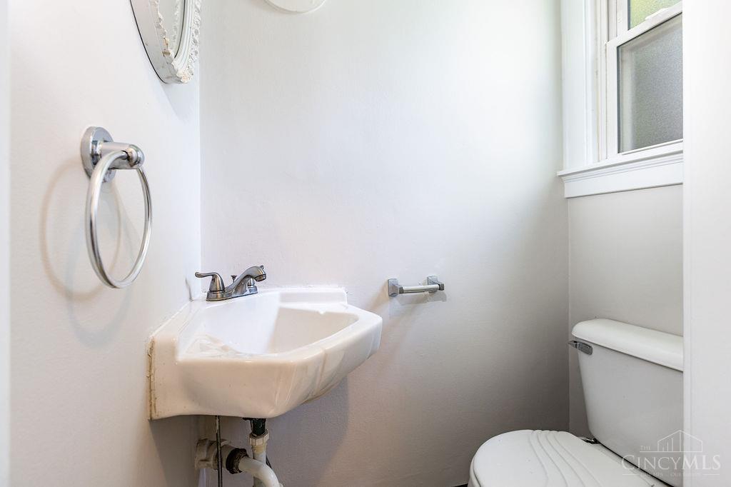 3545 Meadow Avenue, Cincinnati, OH, 45211 — photo 19
