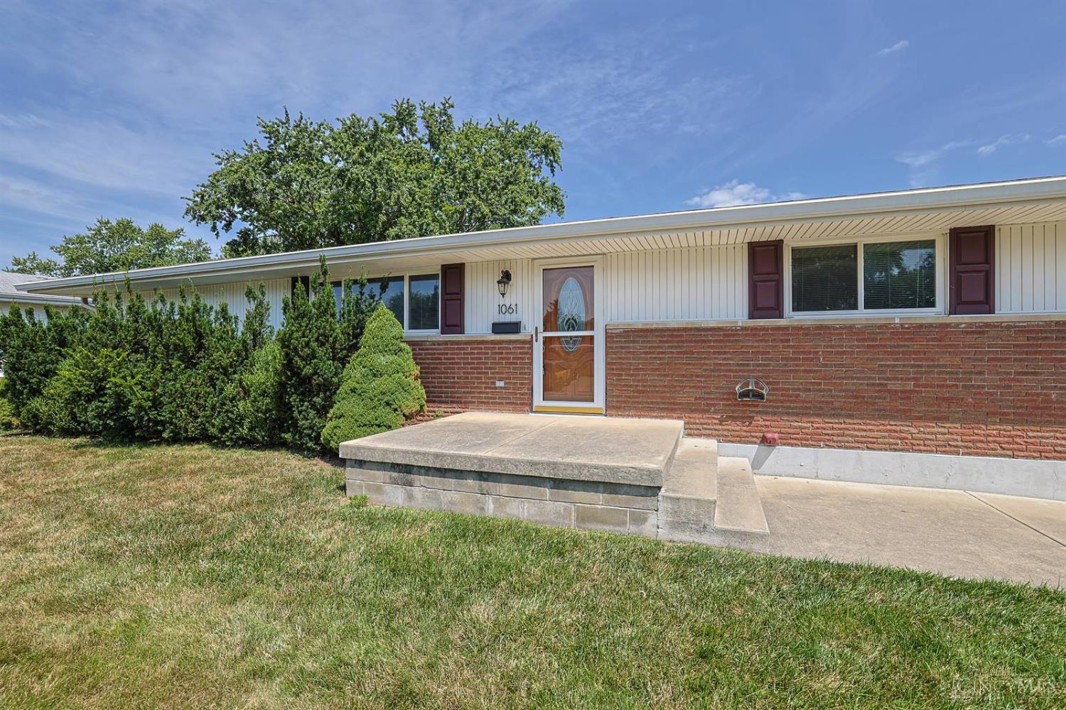 1061 Cottage Court Drive, Fairborn, OH, 45324 — photo 3