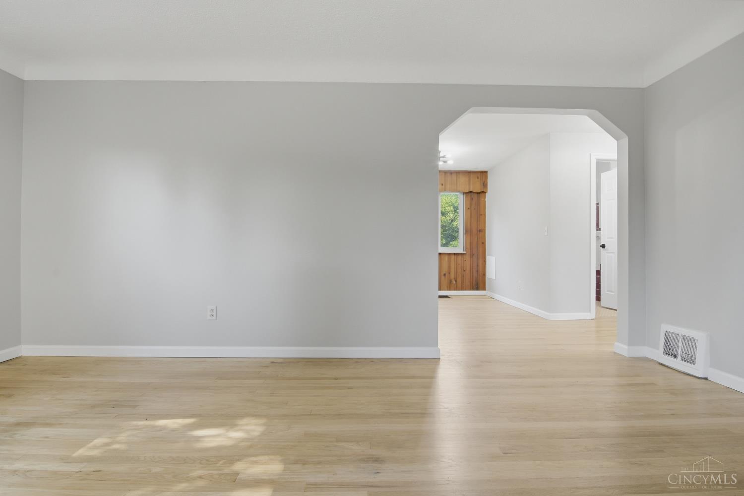 7314 Dog Trot Road, Miami Twp, OH, 45248 — photo 4