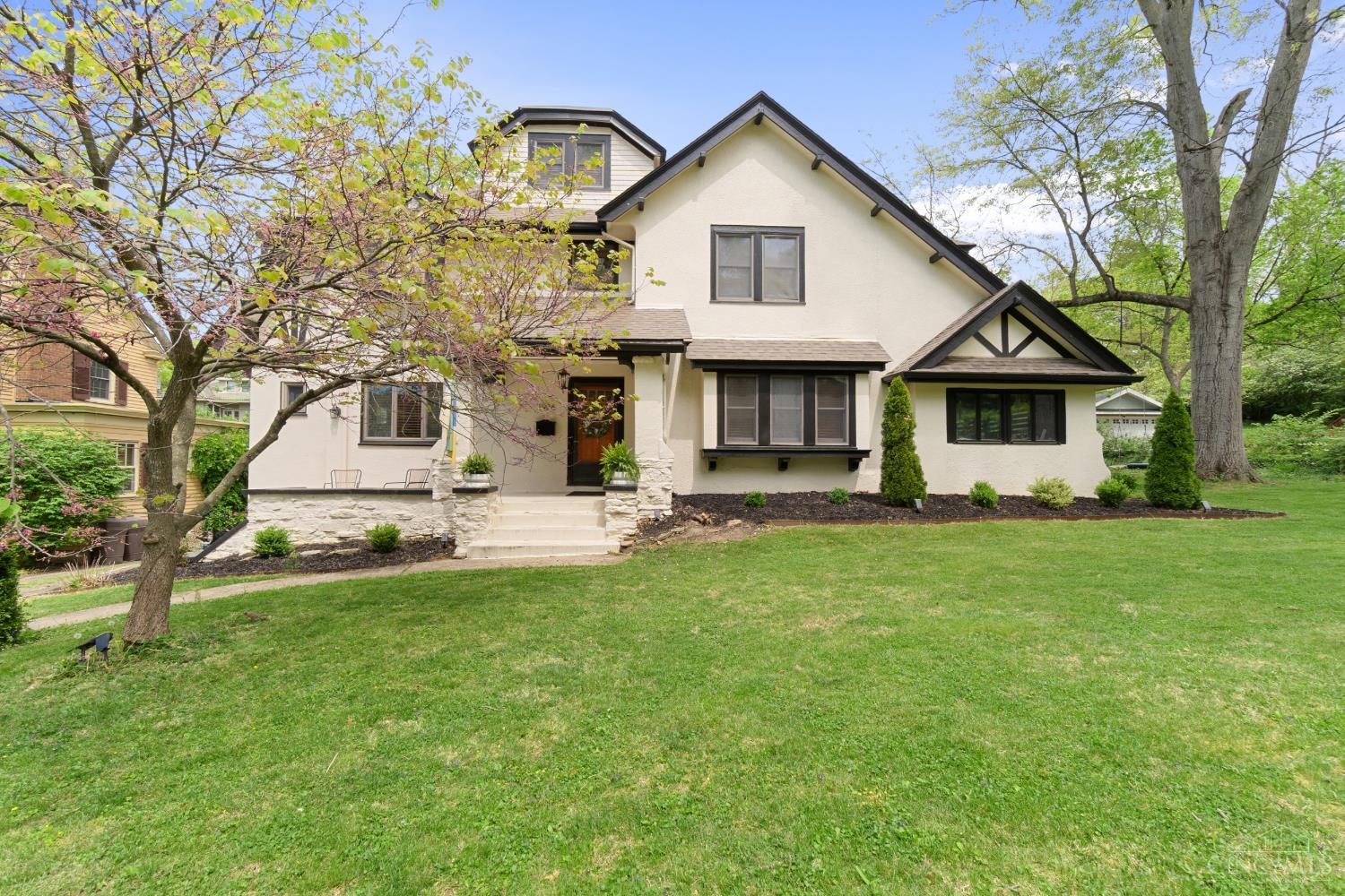 3936 Red Bud Avenue, Cincinnati, OH, 45229 — photo 4