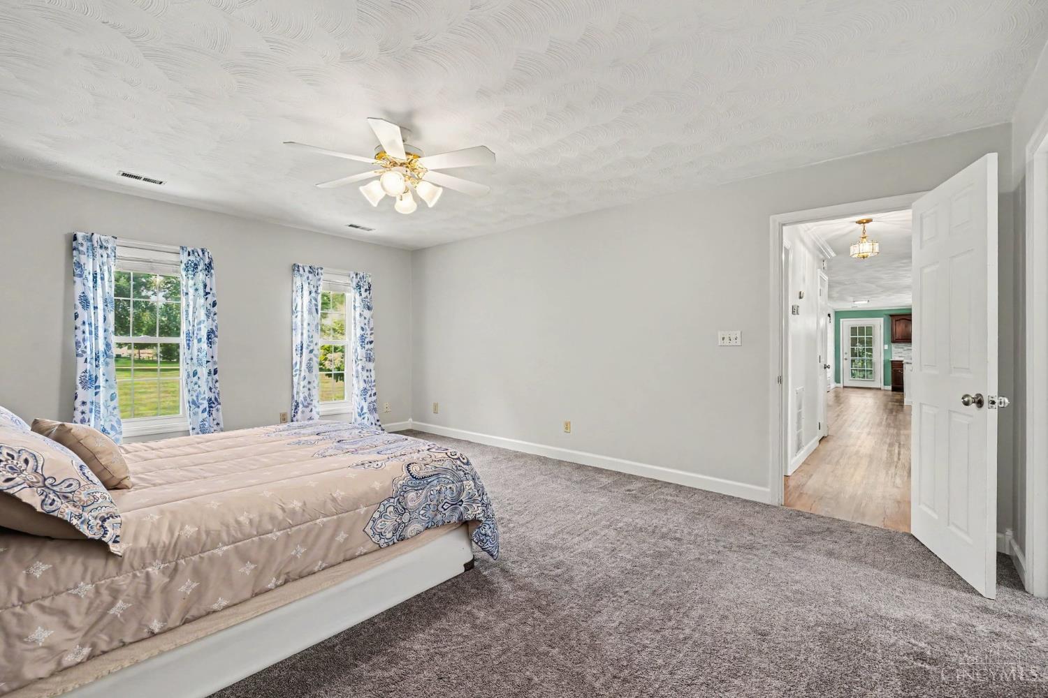 5748 Cochran Road, Hamilton Twp, OH, 45152 — photo 17