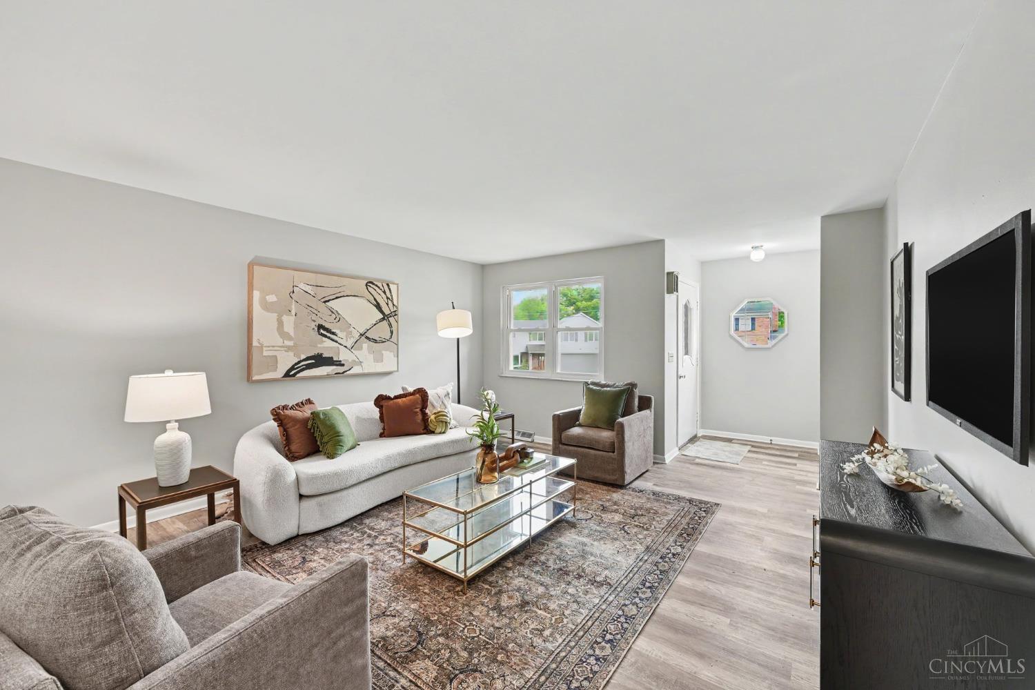 465 Debonhill Court, Cincinnati, OH, 45238 — photo 2