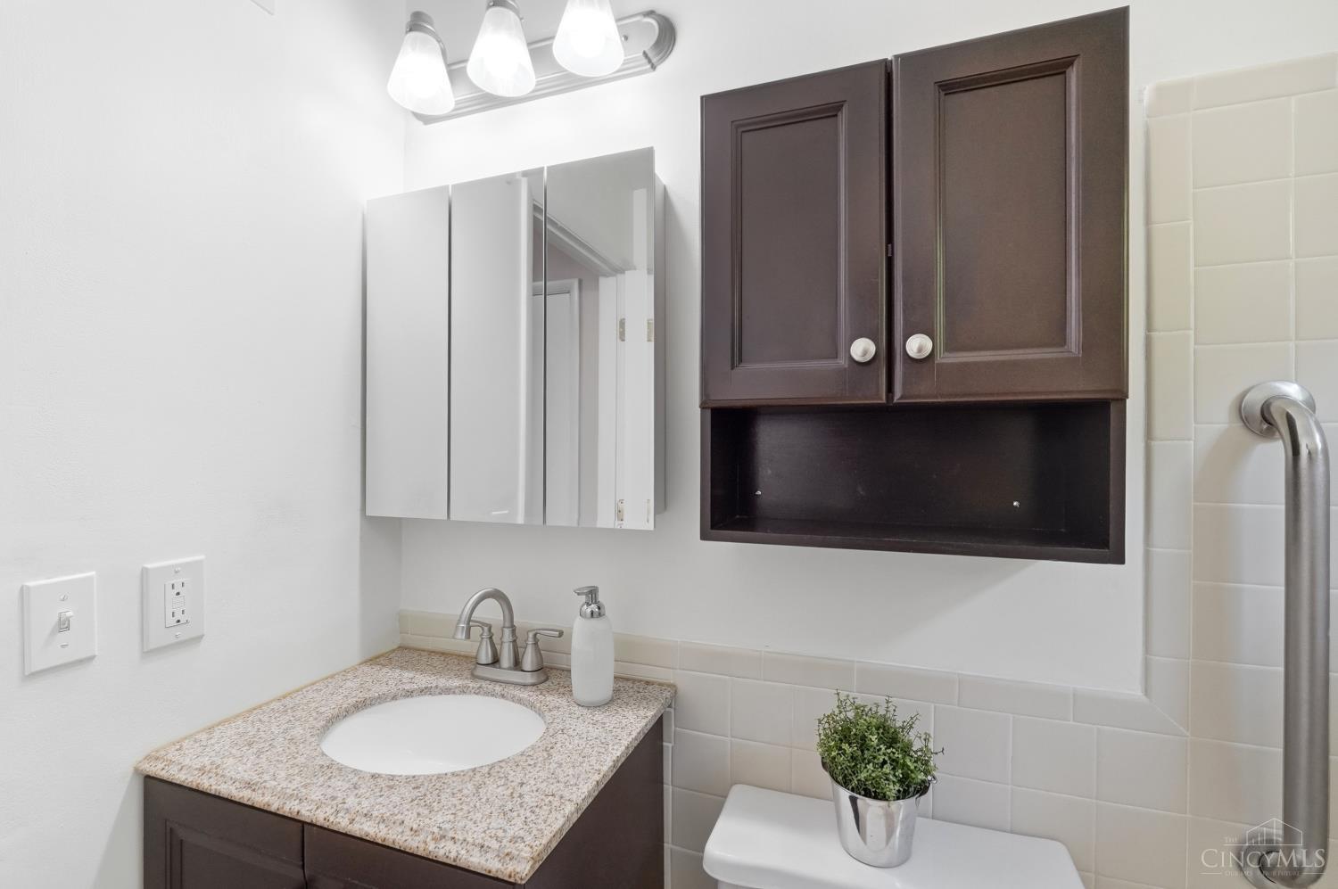 9062 Fontainebleau Terrace, Cincinnati, OH, 45231 — photo 29