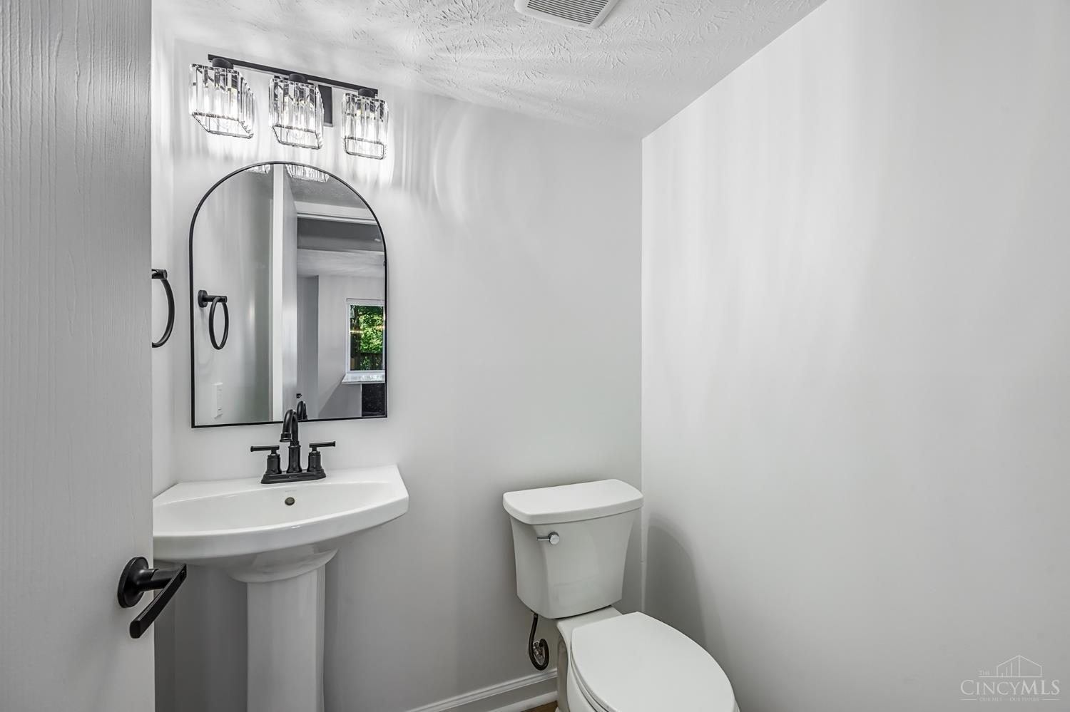 5622 Finchnest Way, West Chester, OH, 45069 — photo 9