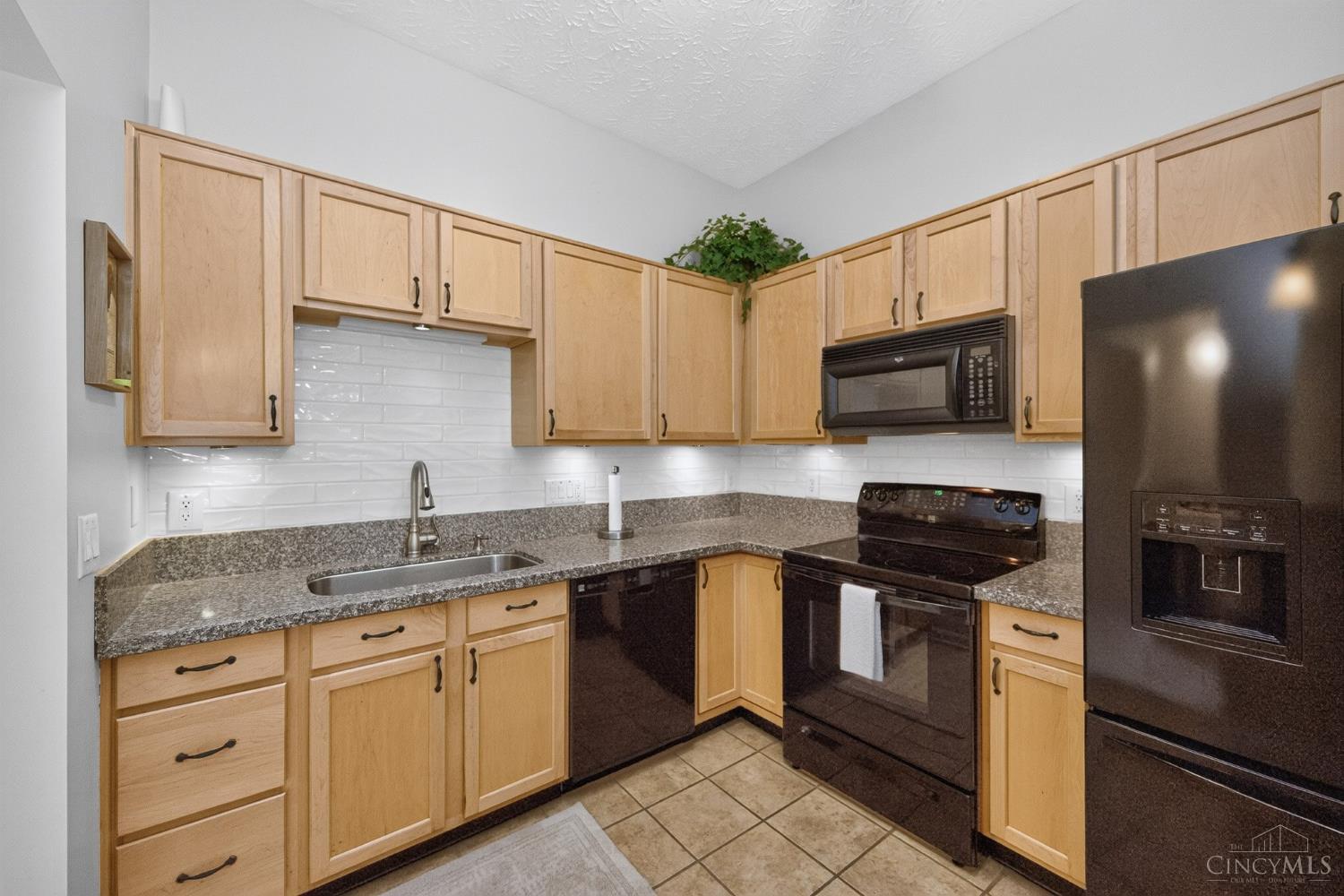 2019 Commons Circle Drive #2G, Batavia Twp, OH, 45103 — photo 13