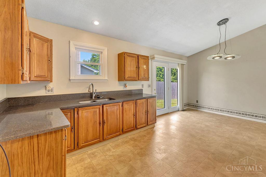 1210 Dixie Court, Cincinnati, OH, 45215 — photo 14