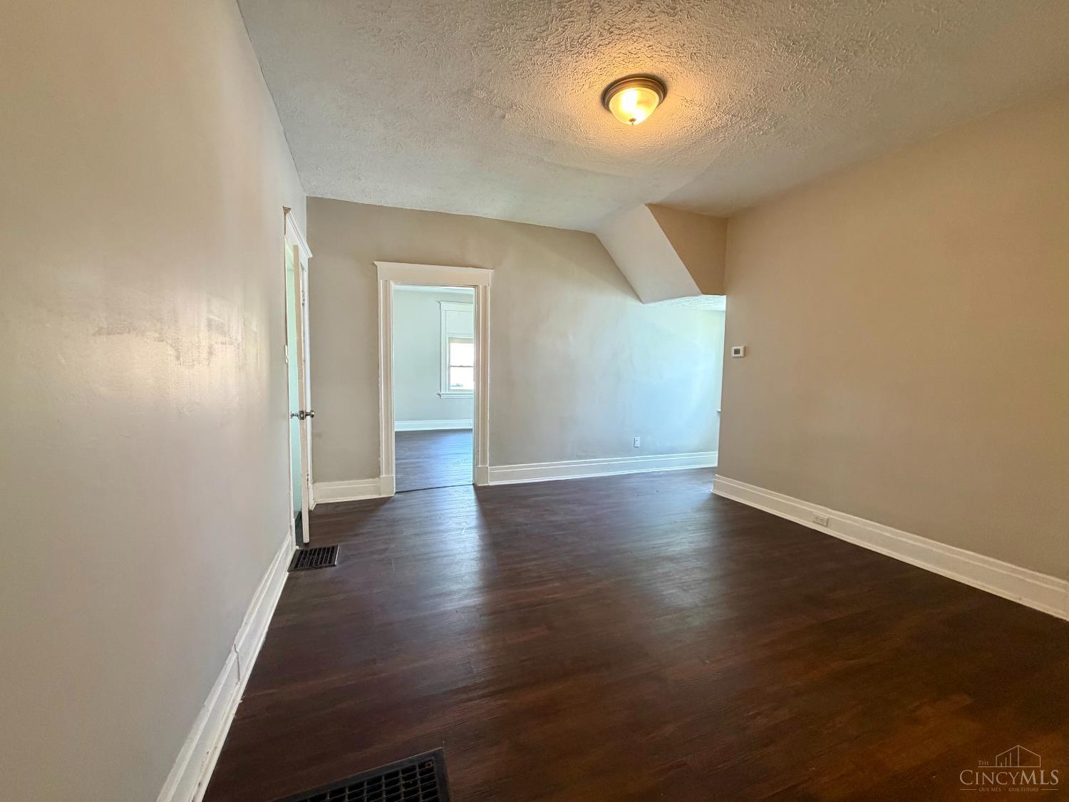 1179 Atwood Avenue, Cincinnati, OH, 45224 — photo 8