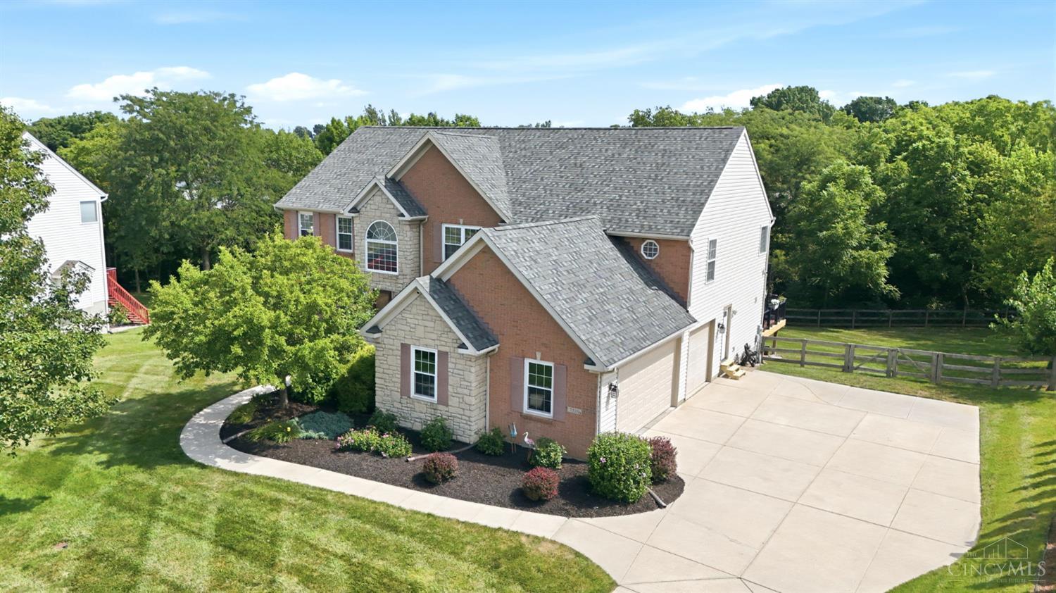 7320 Cedarcrest Drive, Liberty Twp, OH, 45044 — photo 2