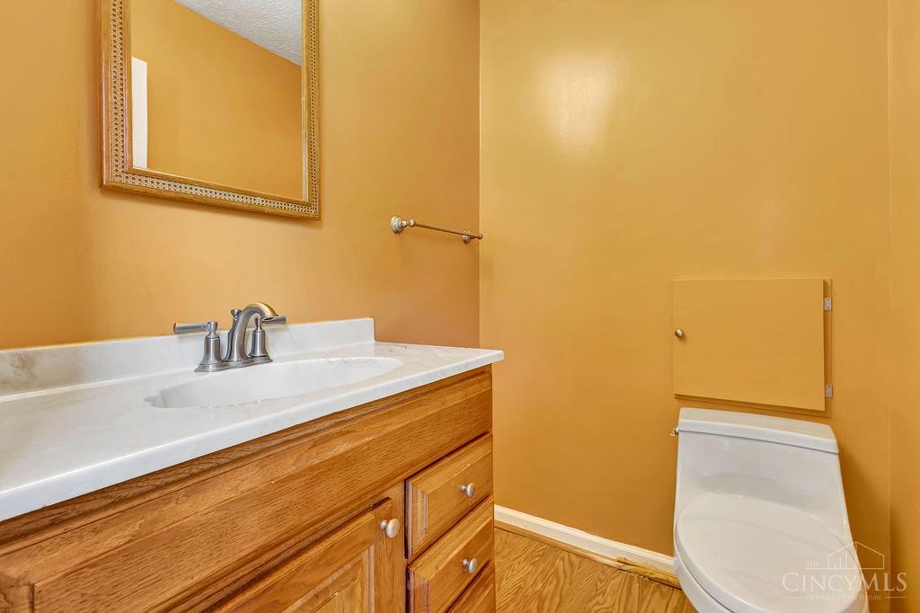 1210 Dixie Court, Cincinnati, OH, 45215 — photo 29