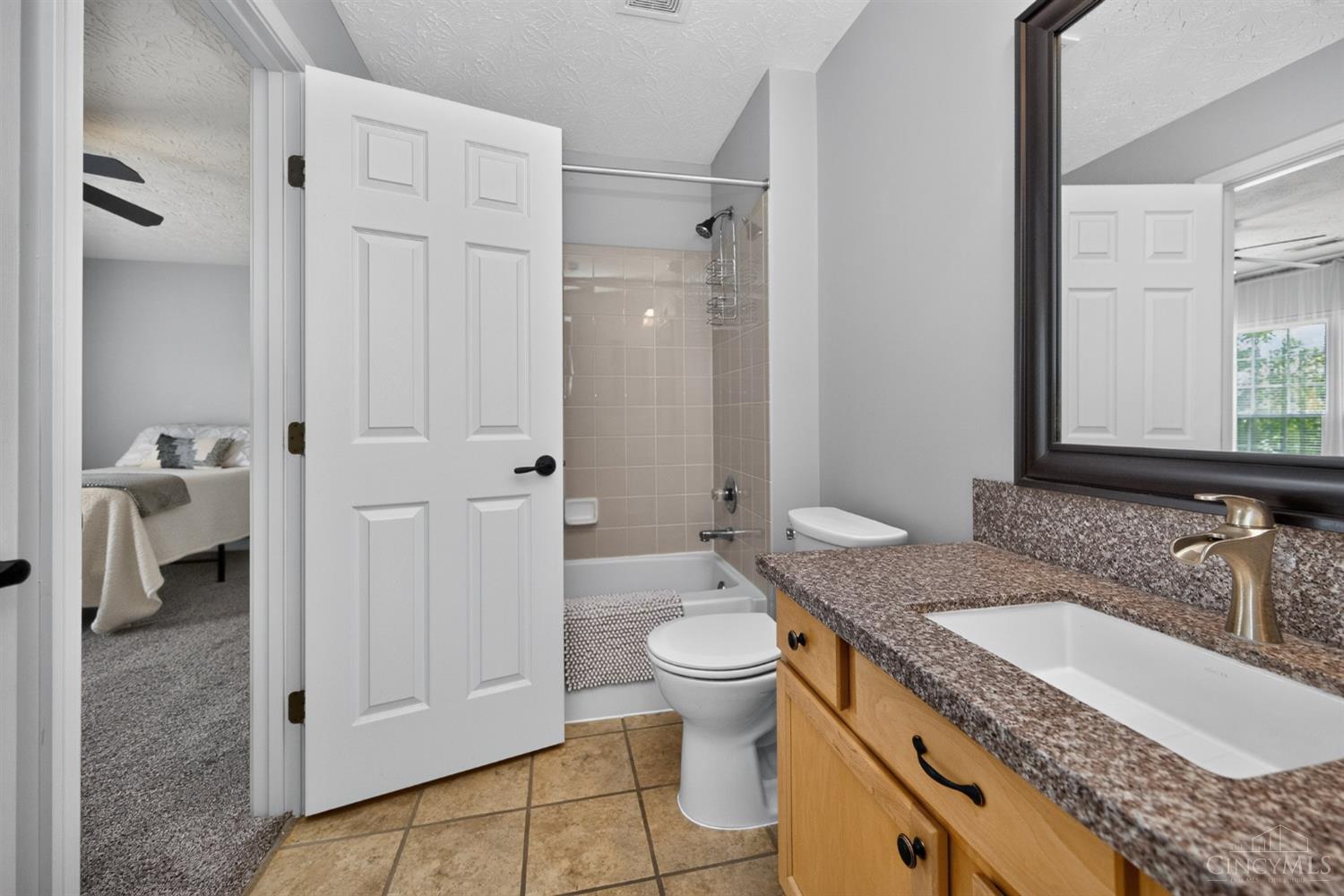 2019 Commons Circle Drive #2G, Batavia Twp, OH, 45103 — photo 30