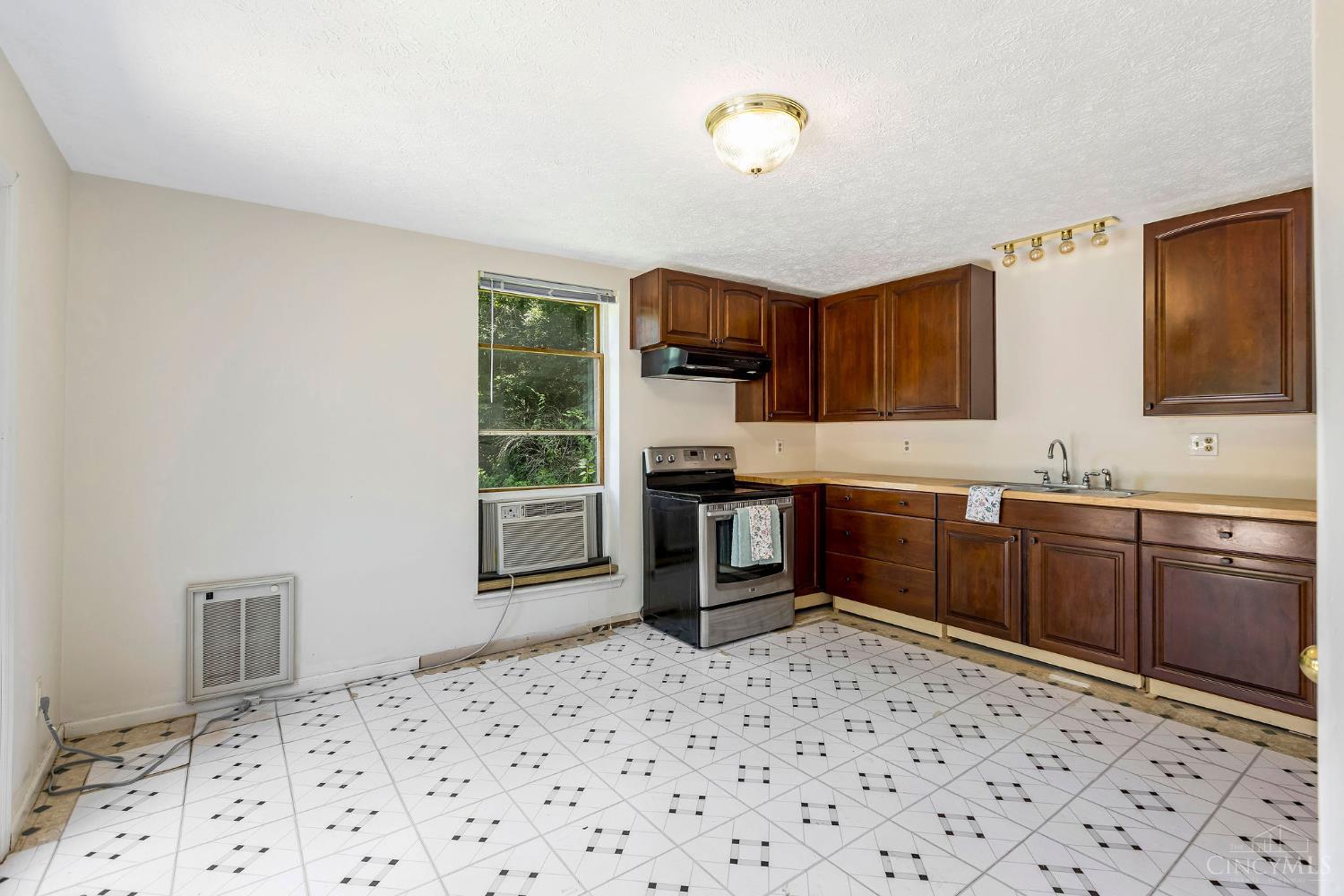 181 Market Street, Aurora, IN, 47001 — photo 17