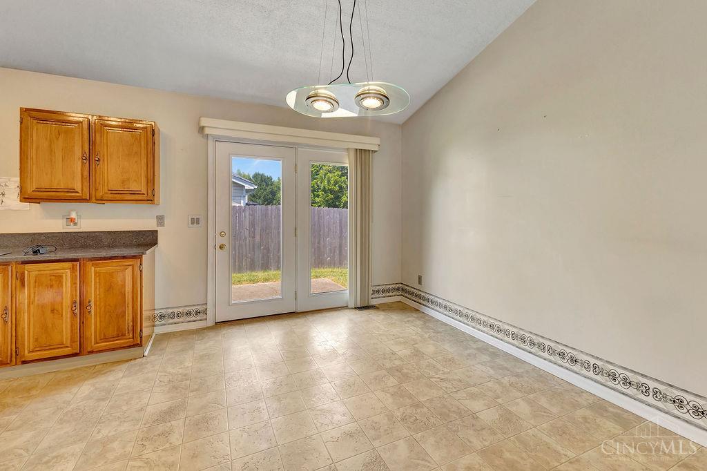 1210 Dixie Court, Cincinnati, OH, 45215 — photo 13