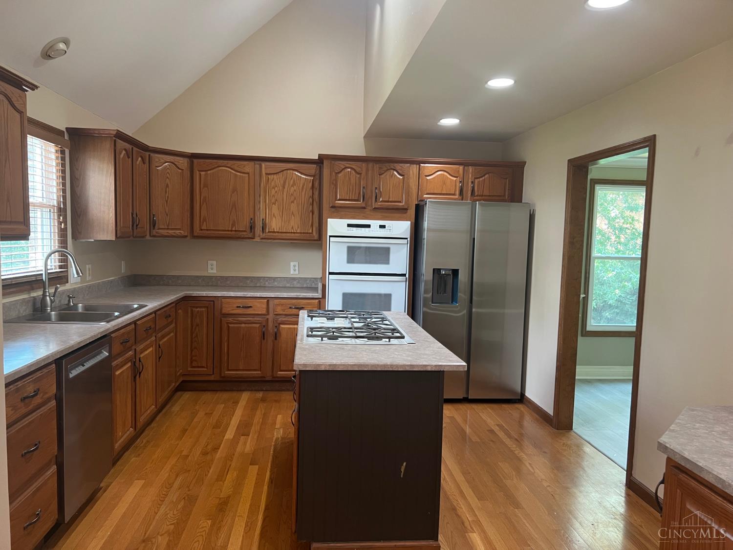 8710 Foxdale Court, West Chester, OH, 45069 — photo 4