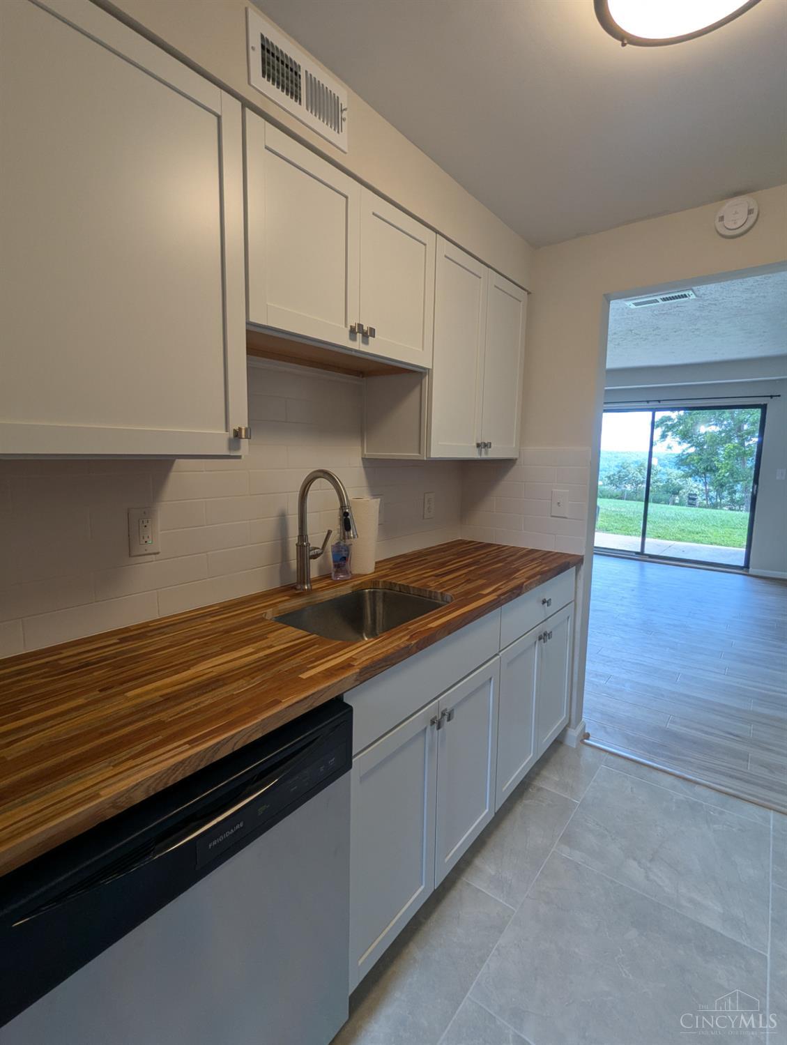 355 Grand Avenue #105, Cincinnati, OH, 45205 — photo 4