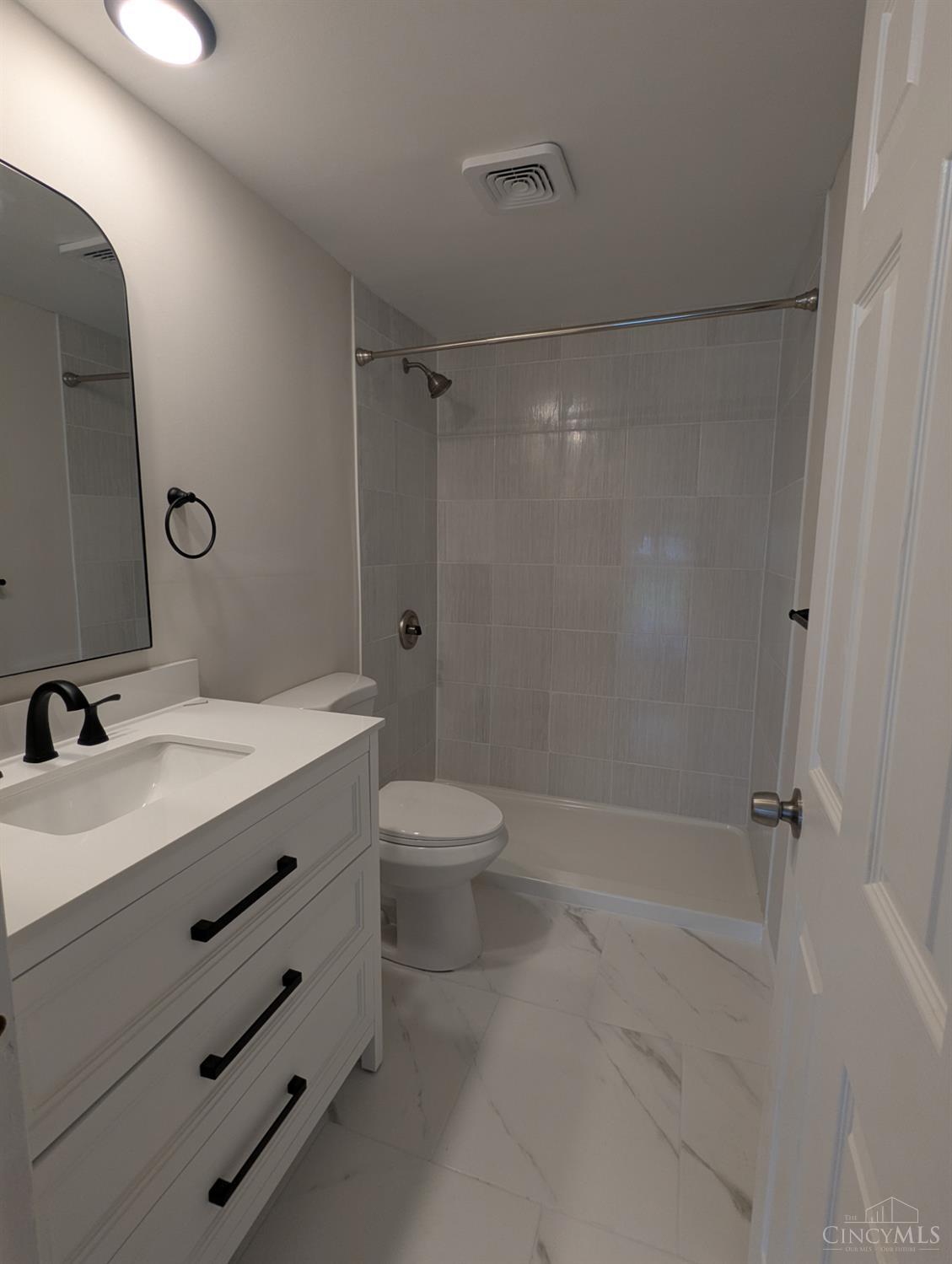 355 Grand Avenue #105, Cincinnati, OH, 45205 — photo 7