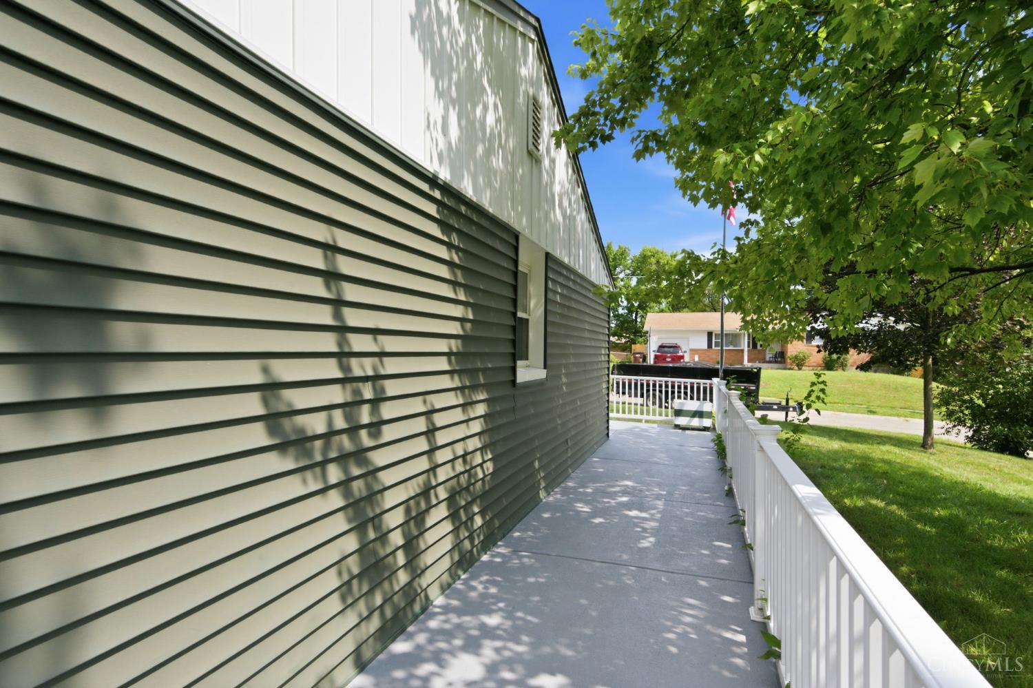 785 Hinton Place, Forest Park, OH, 45240 — photo 6