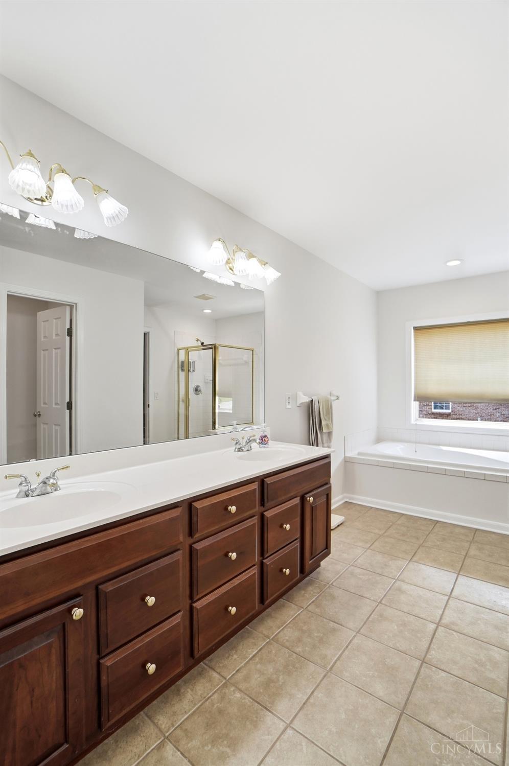 1030 Westchester Way, Union Twp, OH, 45244 — photo 37