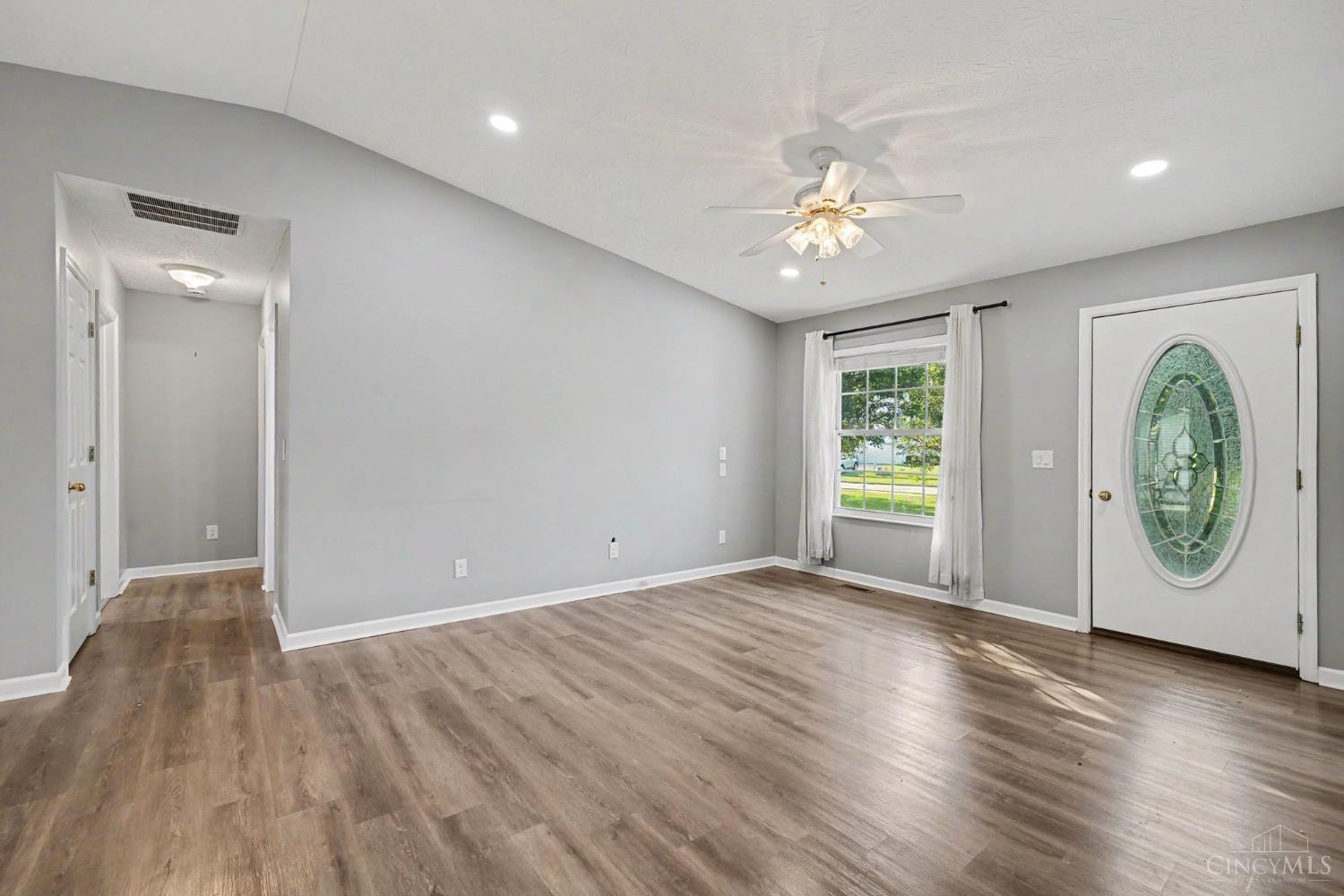 6115 Misty Creek Drive, Goshen Twp, OH, 45140 — photo 3