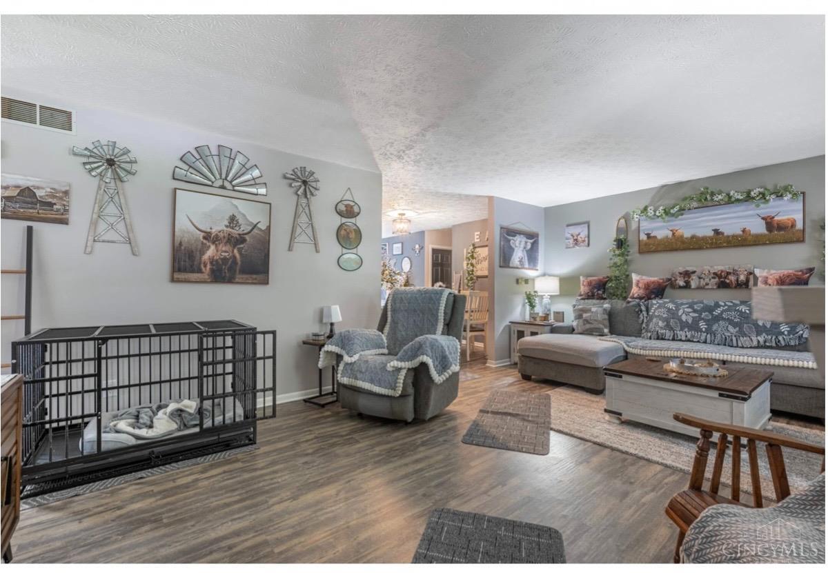 2nd image of 204 Rossman Ct, Franklin, OH 45005 | MLS# 1888354