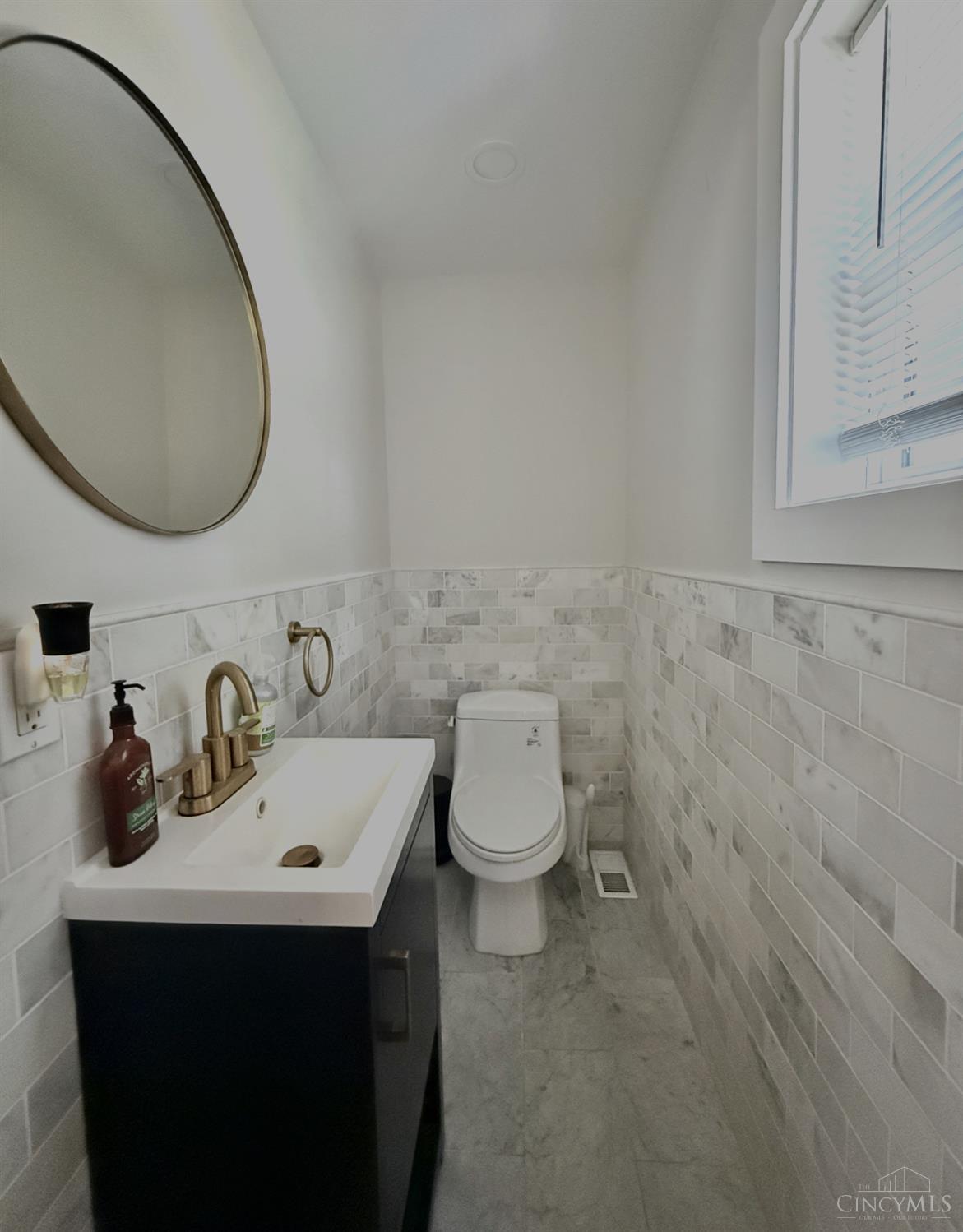 709 Mcmakin Avenue, Cincinnati, OH, 45232 — photo 12