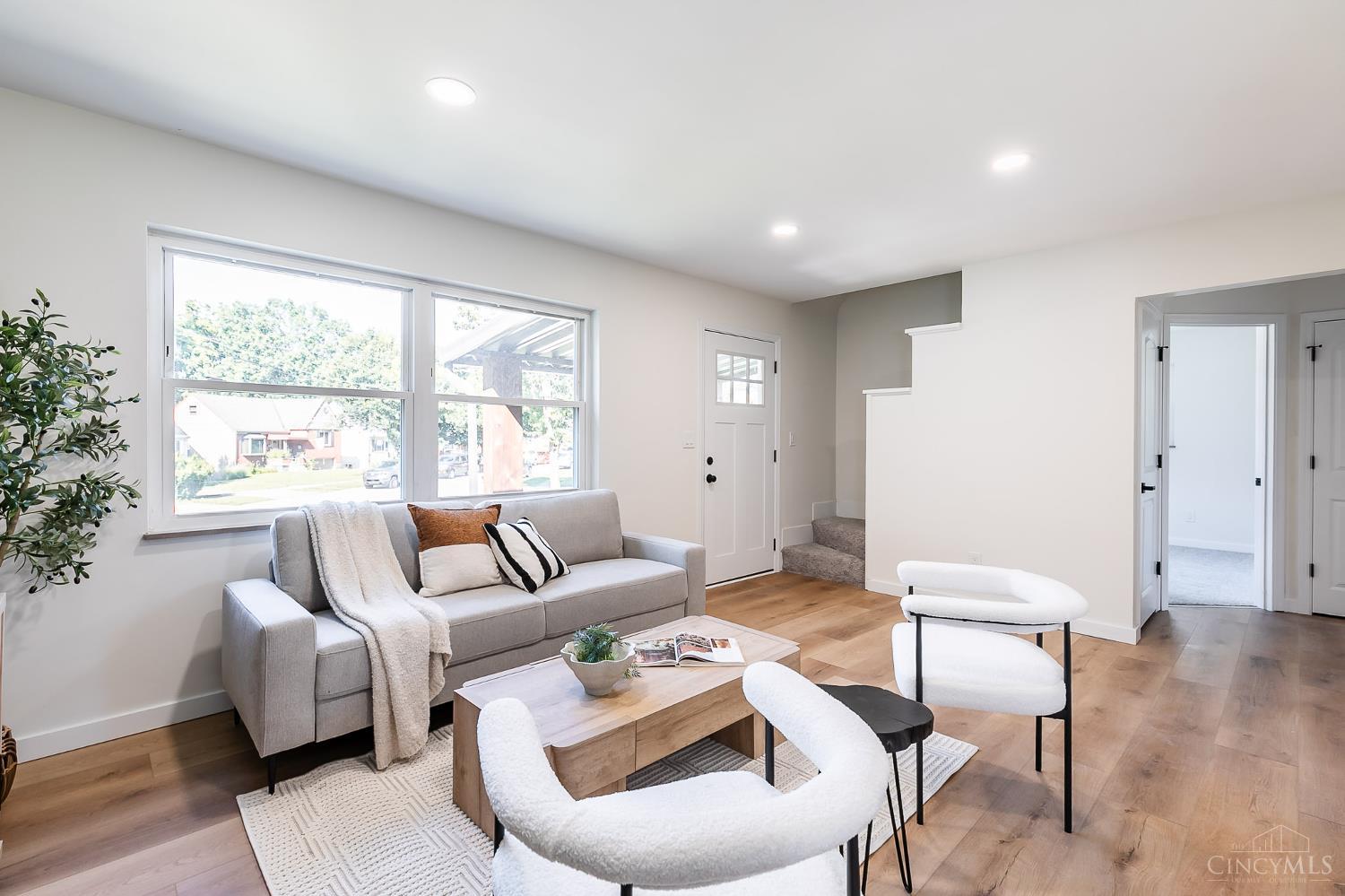 1541 Beth Lane, Cincinnati, OH, 45230 — photo 9