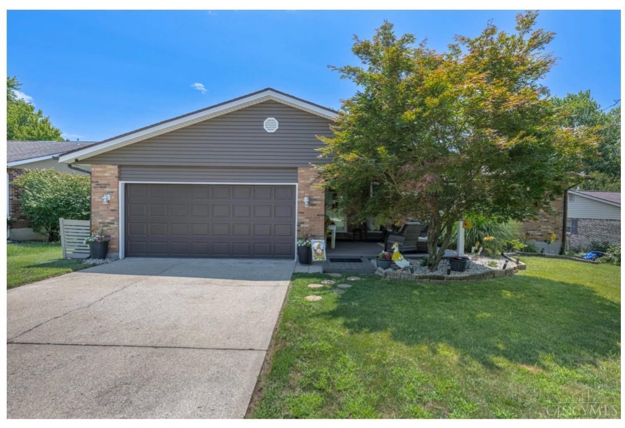 1st image of 204 Rossman Ct, Franklin, OH 45005 | MLS# 1888354