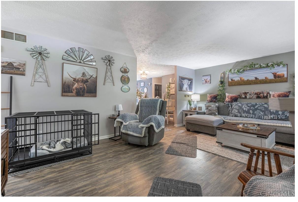 4th image of 204 Rossman Ct, Franklin, OH 45005 | MLS# 1888354