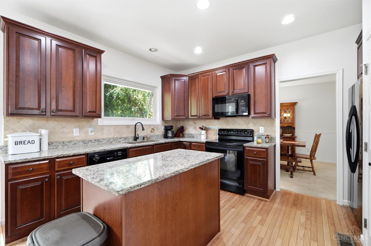 1030 Westchester Way, Union Twp, OH, 45244 — photo 17