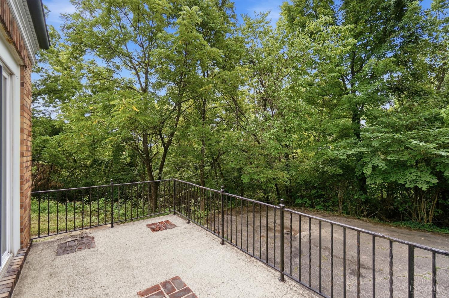 5922 Winton Ridge Lane