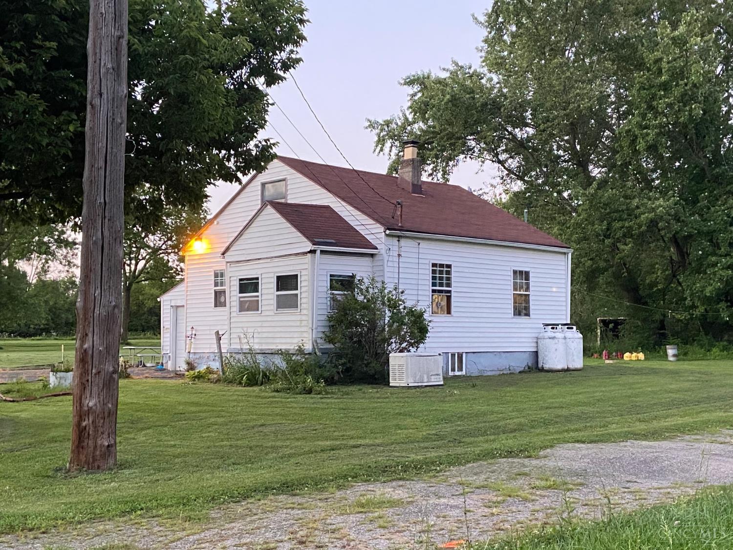 2nd image of 1390 Olt Rd, Jefferson Twp, OH 45417 | MLS# 1884779