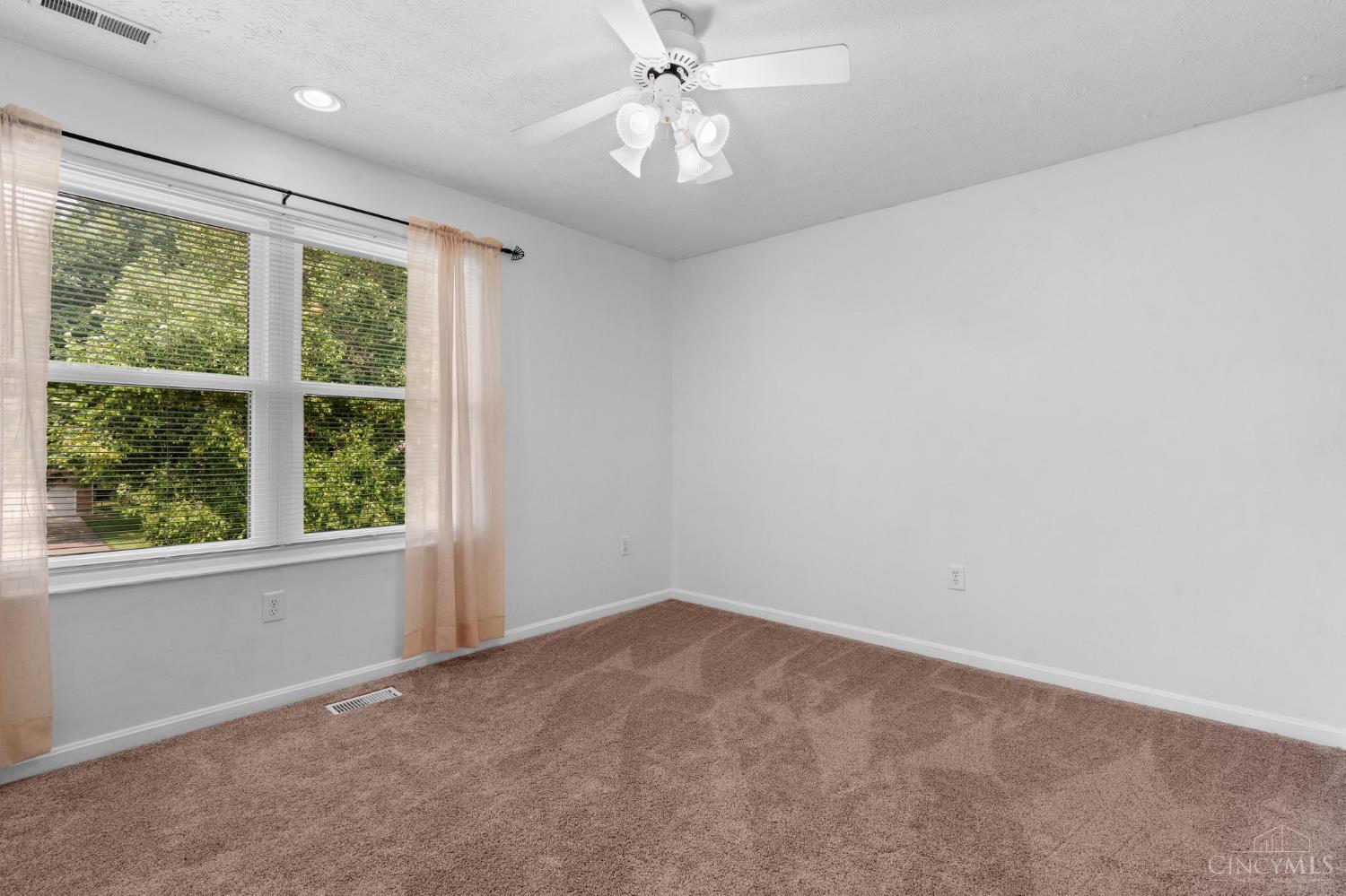 5525 Scarlet Maple Court, Miami Twp, OH, 45150 — photo 32