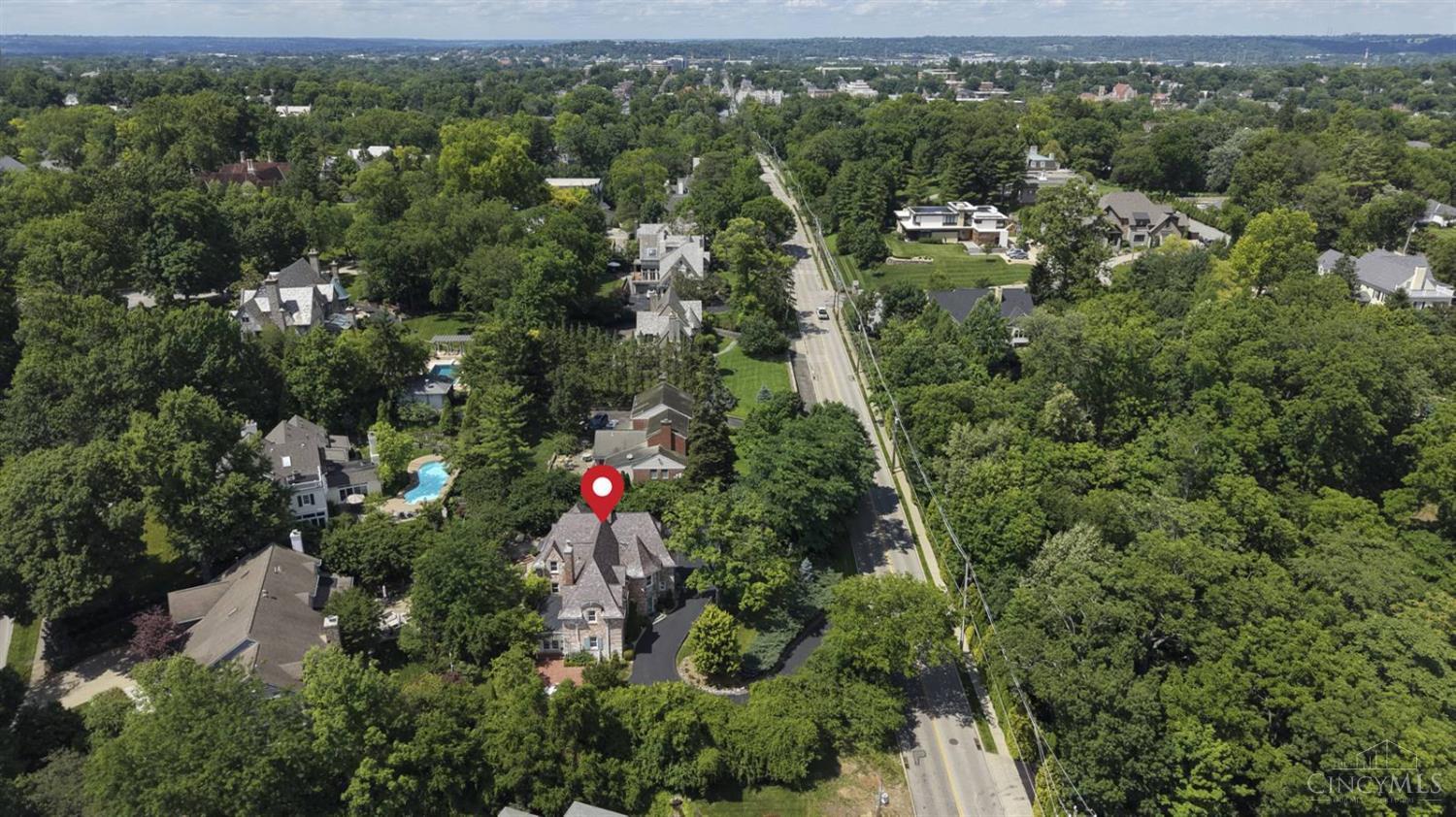 71st image of 1075 Edwards Rd, Cincinnati, OH 45208 | MLS# 1888287