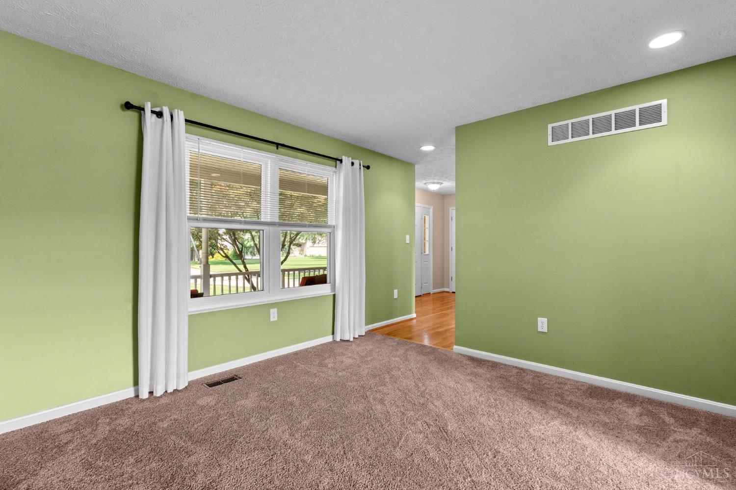 5525 Scarlet Maple Court, Miami Twp, OH, 45150 — photo 8