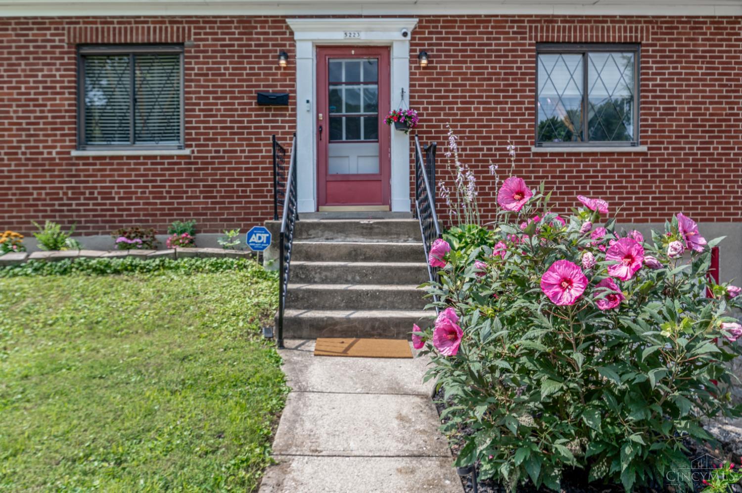 5223 Ralph Avenue, Green Twp, OH, 45238 — photo 2
