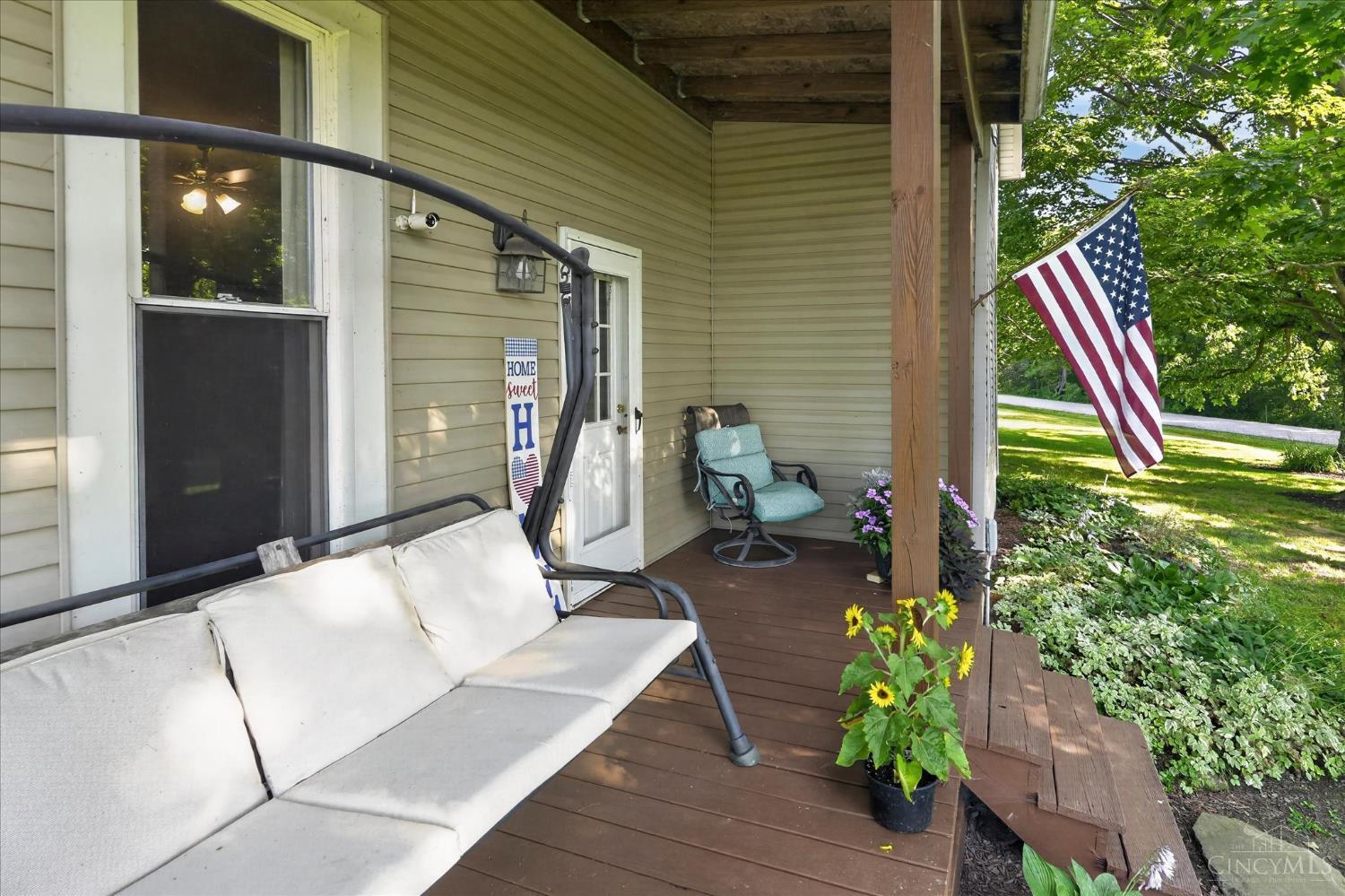 2nd image of 1788 Hidy Rd N, Jefferson Twp, OH 43128 | MLS# 1888523