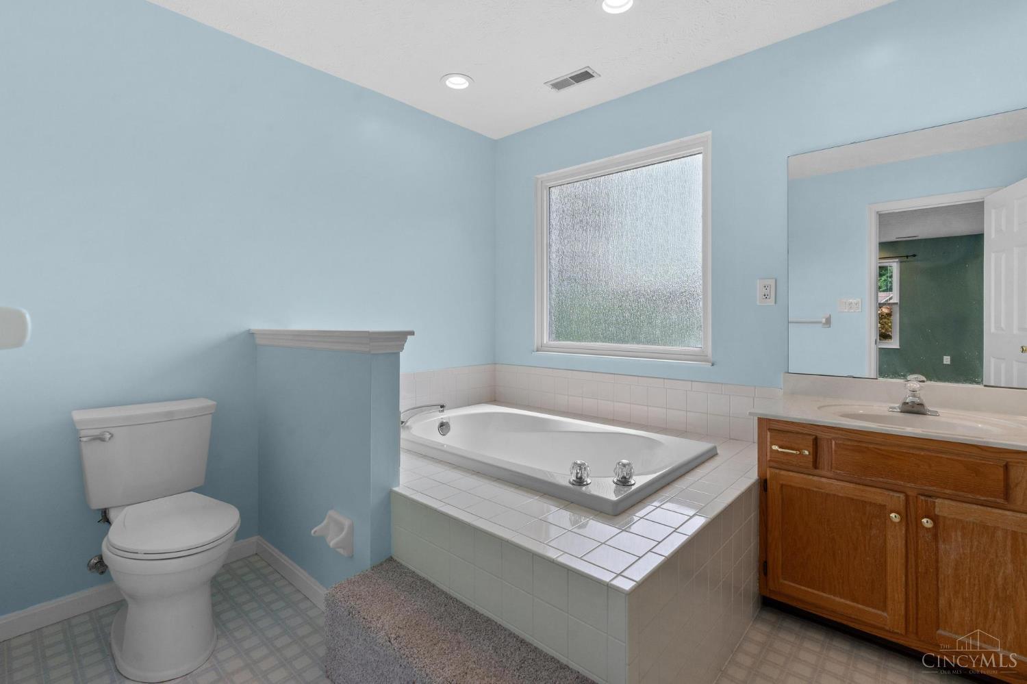5525 Scarlet Maple Court, Miami Twp, OH, 45150 — photo 28