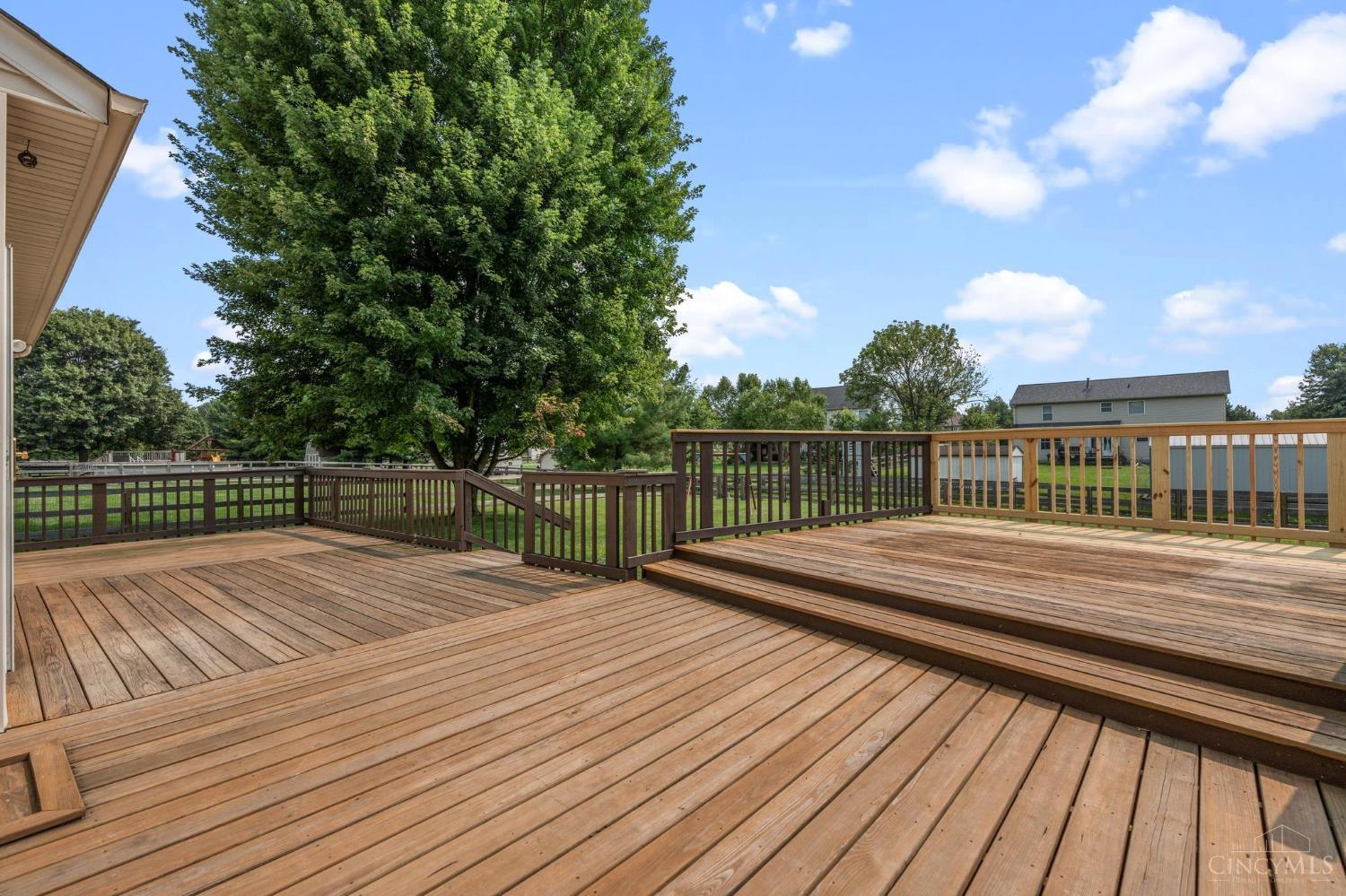 5525 Scarlet Maple Court, Miami Twp, OH, 45150 — photo 5