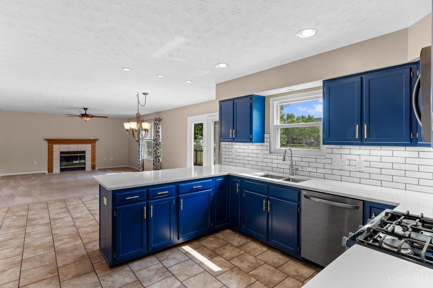 5525 Scarlet Maple Court, Miami Twp, OH, 45150 — photo 11