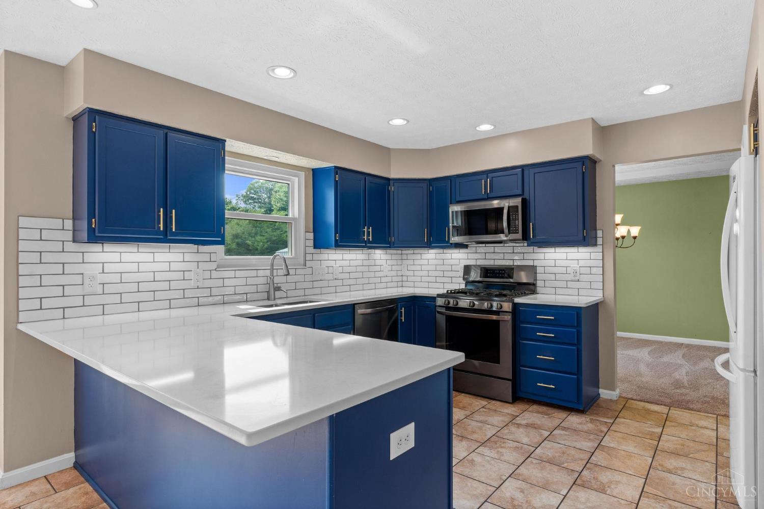 5525 Scarlet Maple Court, Miami Twp, OH, 45150 — photo 12