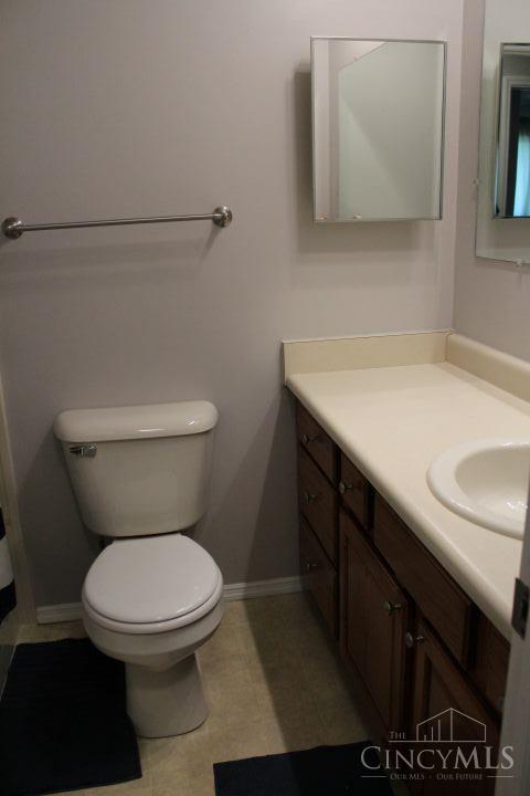 1060 Mayfair Drive, Wilmington, OH, 45177 — photo 27