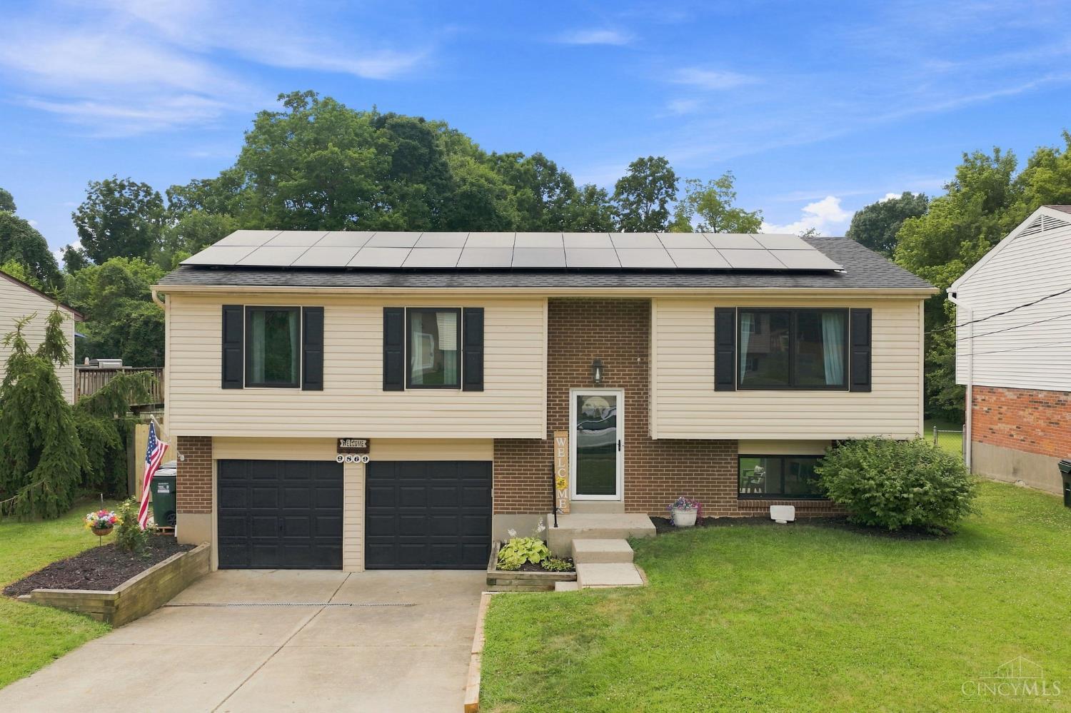 9869 Greenriver