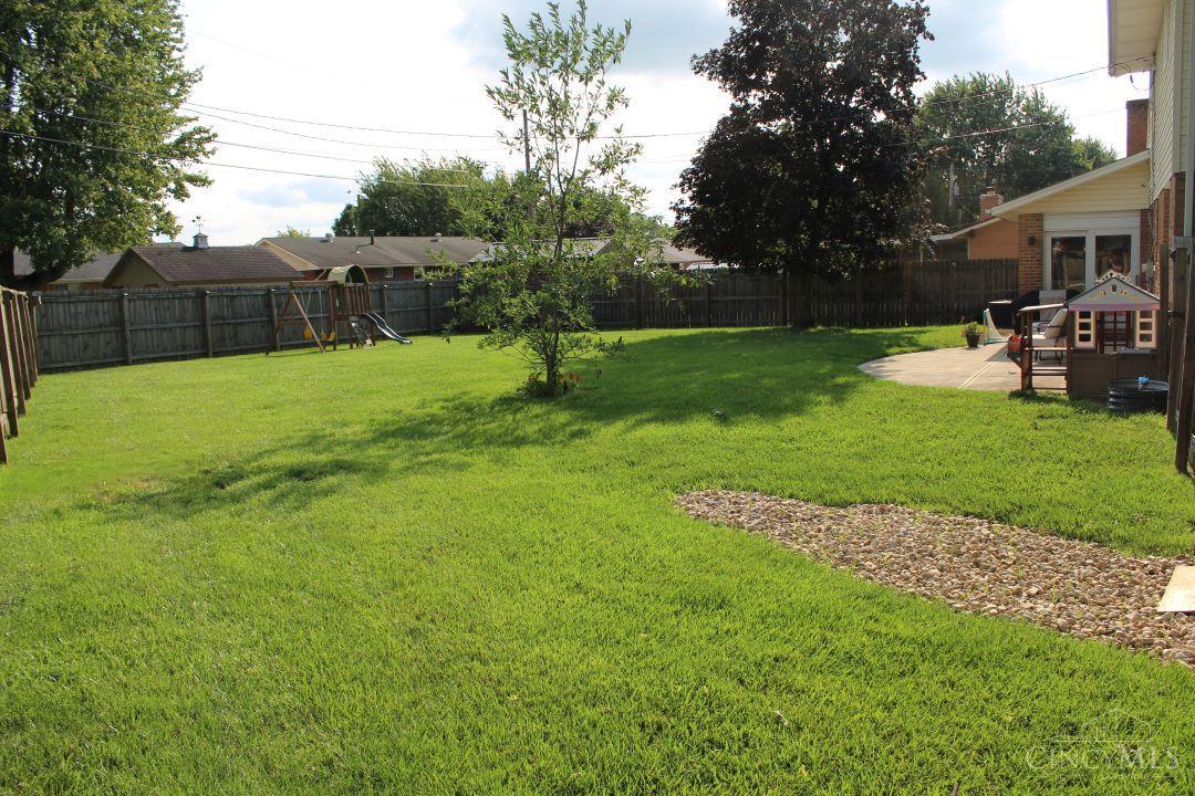 5th image of 1060 Mayfair Dr, Wilmington, OH 45177 | MLS# 1888573