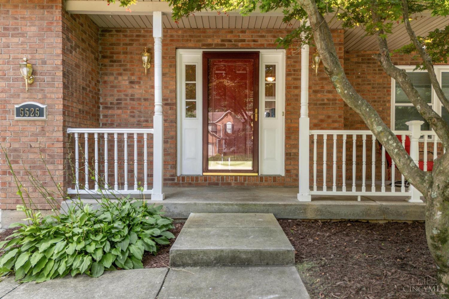 5525 Scarlet Maple Court, Miami Twp, OH, 45150 — photo 2