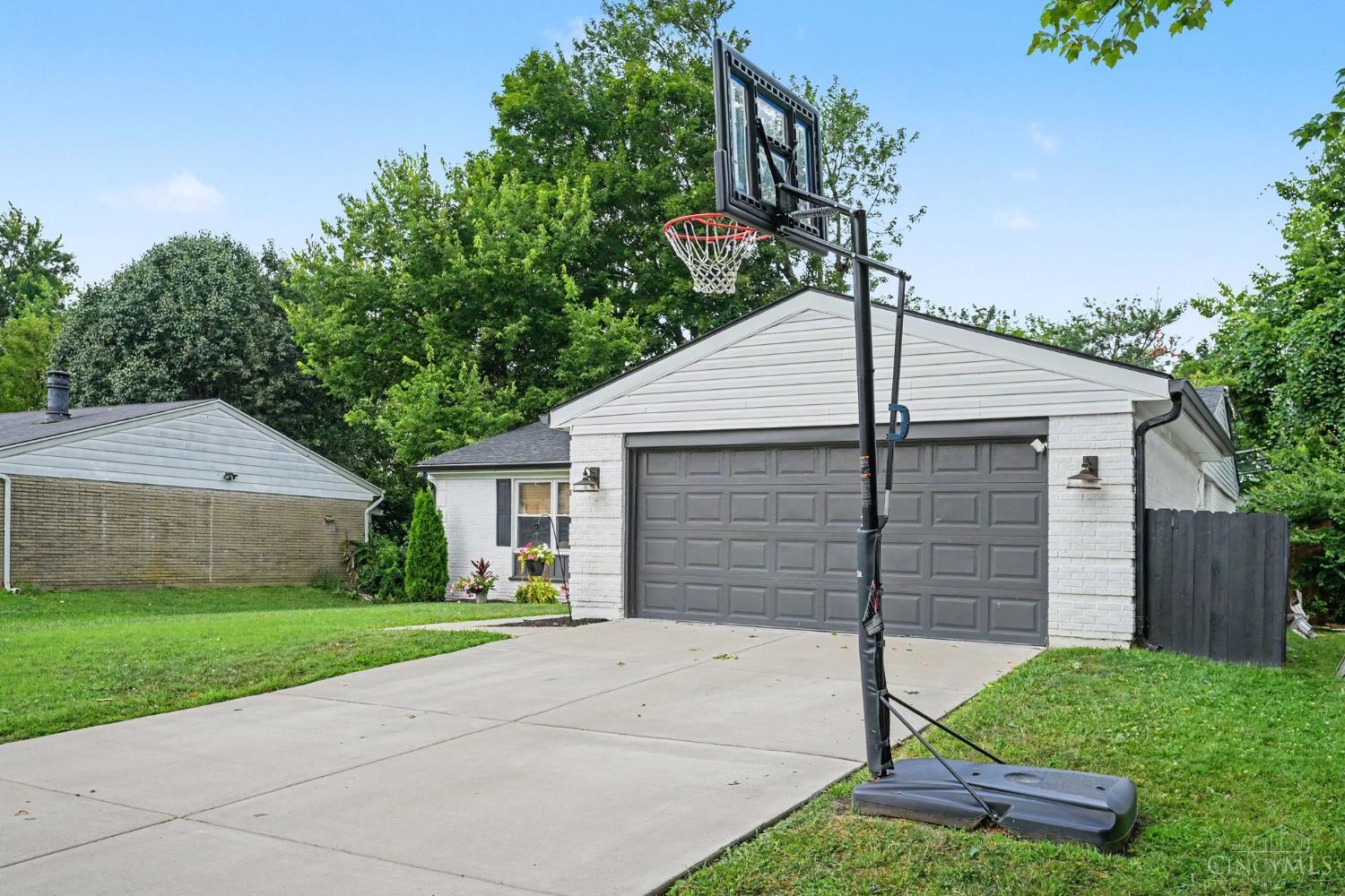 3rd image of 11687 Hinkley Dr, Forest Park, OH 45240 | MLS# 1888692